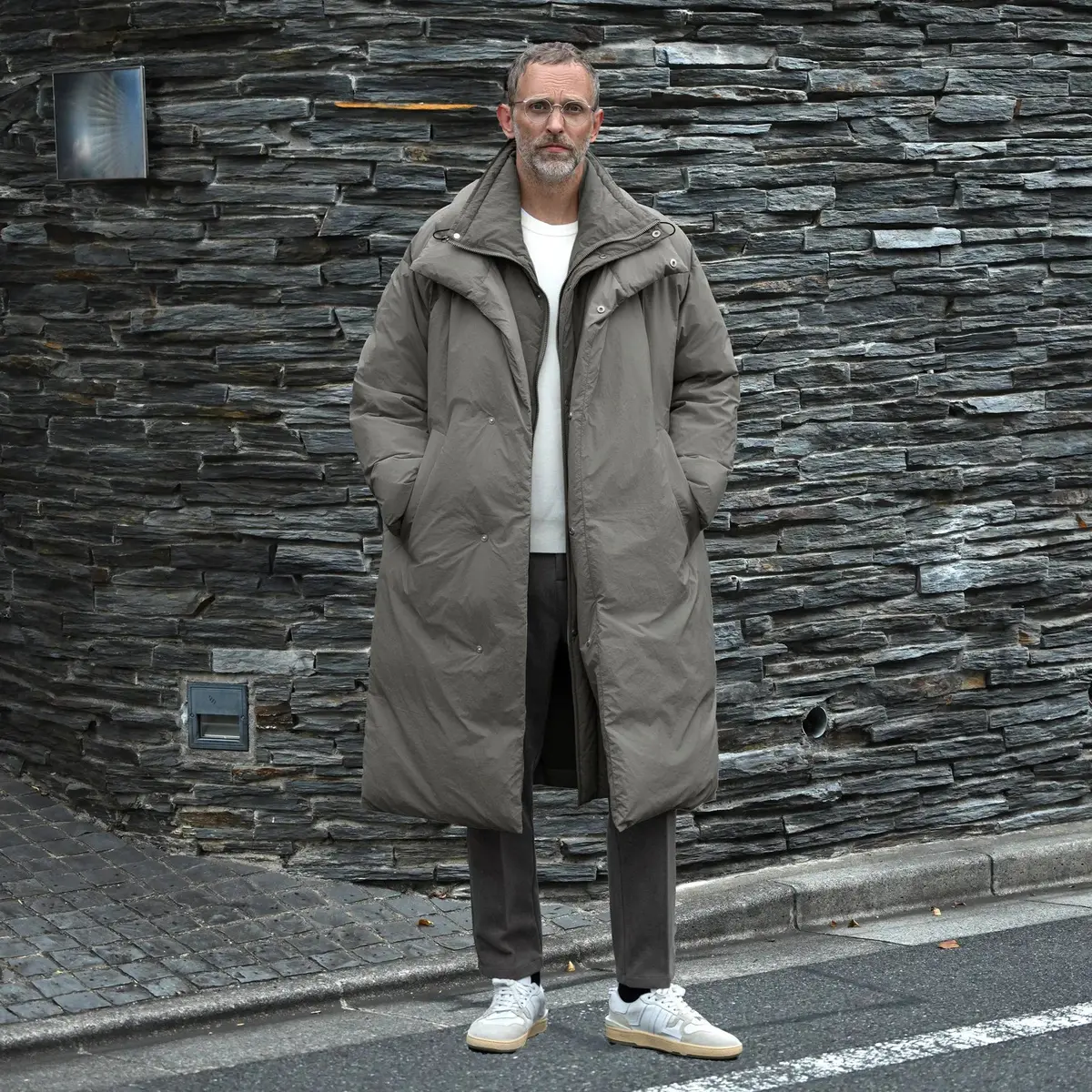 Men's down jacket, winter mid-length thickened fleece-lined warm 2026 new long over-the-knee coat, parka